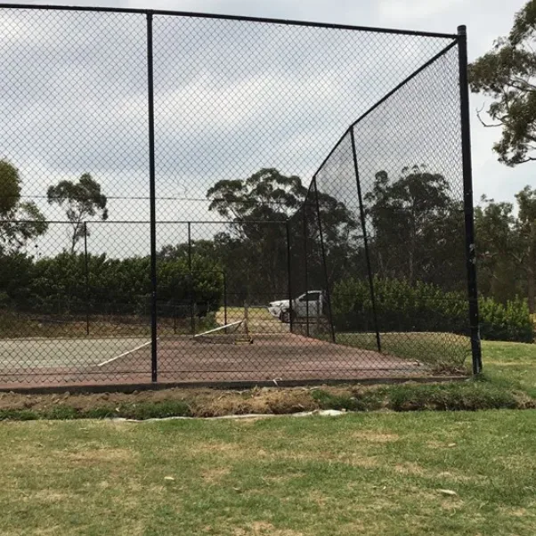 A sinking tennis court in Hunter Valley