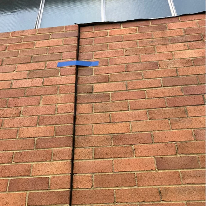 Wall leaning due to uneven foundation subsidence