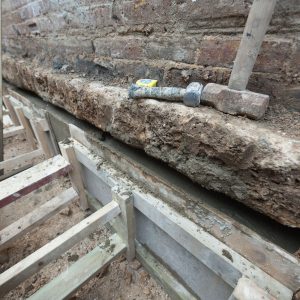 Concrete underpinning formwork